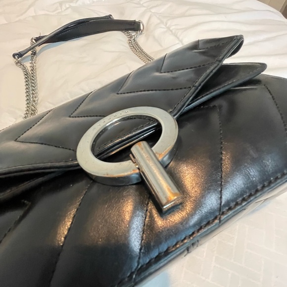 Yza Crossbody Bag - Picture 4 of 8